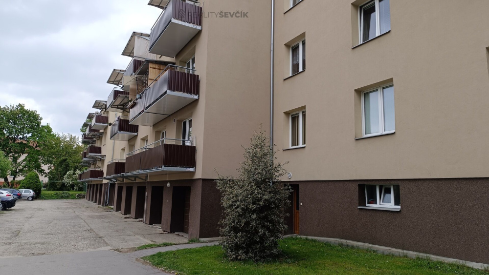 Pronájem bytu 2+kk, 47 m2 v ul. Čéčova v Českých Budějovicích.